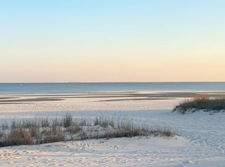 2425 Hewes Ave, Gulfport, MS 39507