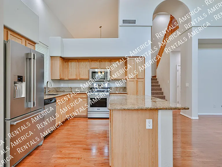 9710 S 45th Ave — Photo 14