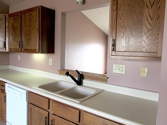 4th image of 3209 Bowfield Way