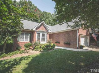 102 Bourne Wood Dr, Cary, NC 27518