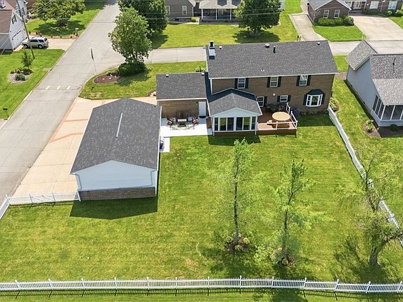 5th image of 218 Dublin Dr