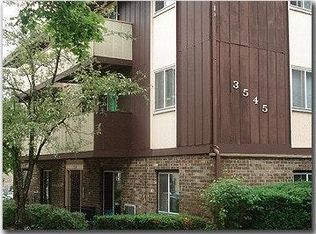 4051 S Packard Ave APT 2, Saint Francis, WI 53235