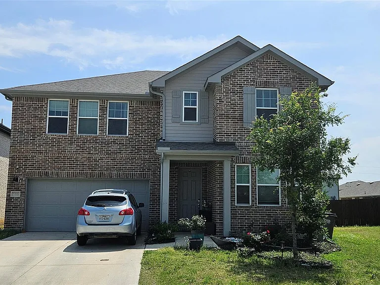 505 Virginia Way — Photo 1