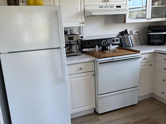 2nd image of 1522 1st Ave W APT 301