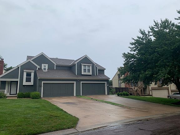 Spacious 2 Bedroom 1 and 1/2 bathroom (over 1400 sq feet) with unfinished basement and 2 Car Garage within a mile of Corporate Woods and Johnson County Community College.