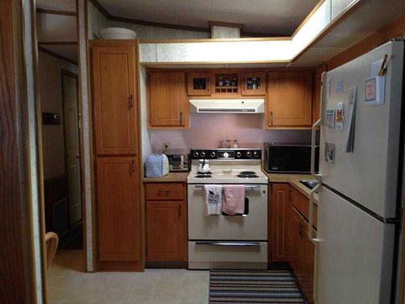 5th image of 98 Sherwood Valley Ln