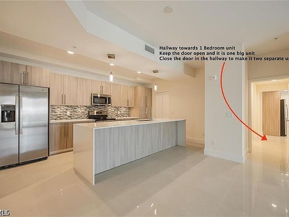 4th image of 15901 Royal Pointe Ln #306