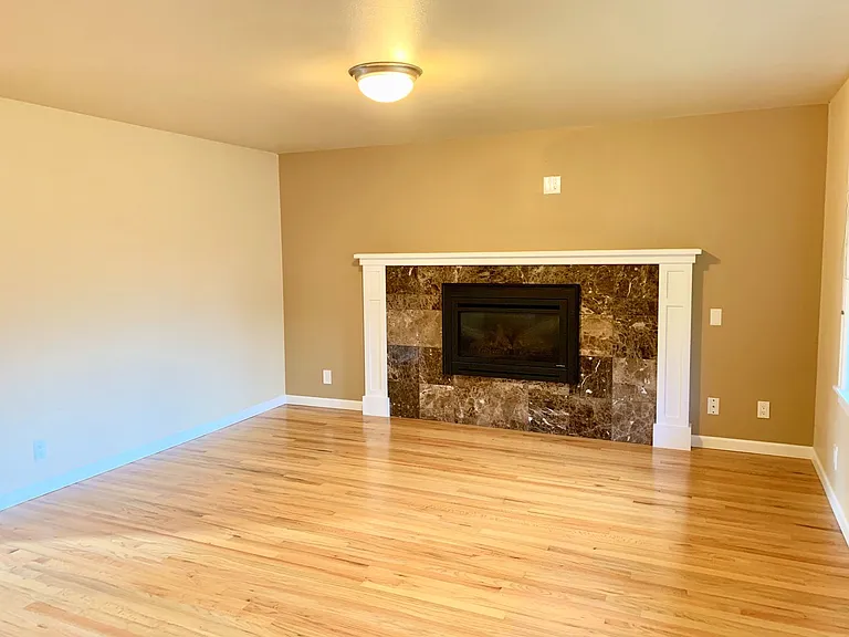 405 167th Ave SE — Photo 3