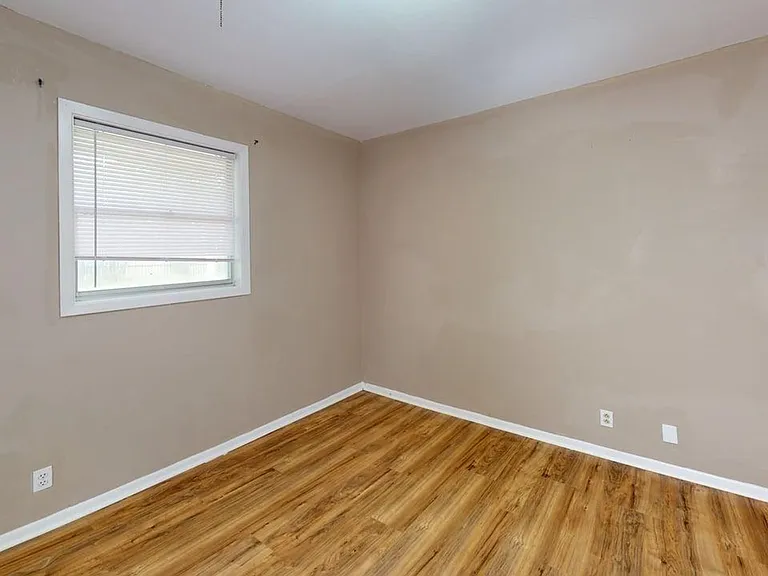 1613 Avalon Rd — Photo 19