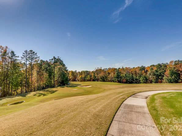 16744 Ashton Oaks Dr, Charlotte, NC 28278