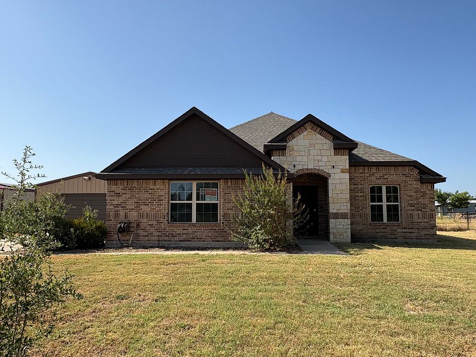 1st image of 124 Brady Coleman Ln