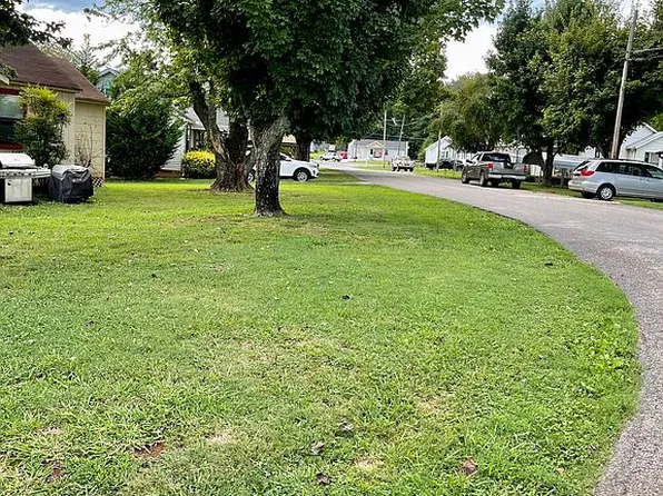 1110 Huffland Dr, Loudon, TN 37774
