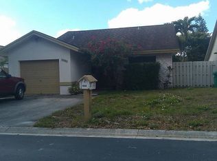 5609 SW 98th Way, Cooper City, FL 33328