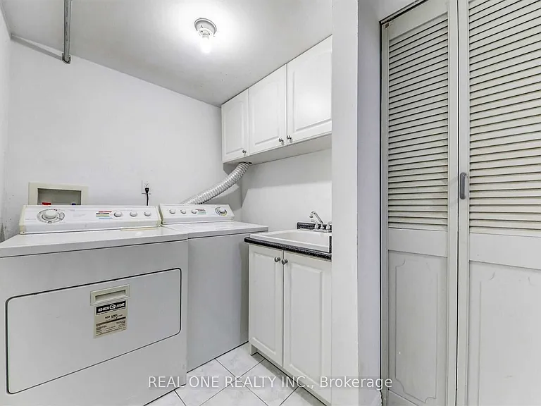 2 Maitland Dr — Photo 15