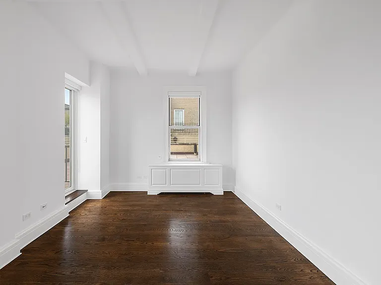 25 W 81st St #PHC — Photo 9