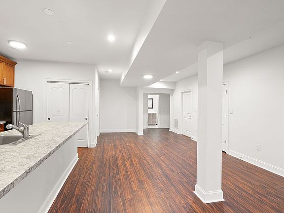 5th image of 7202 Pine Dr #Basement