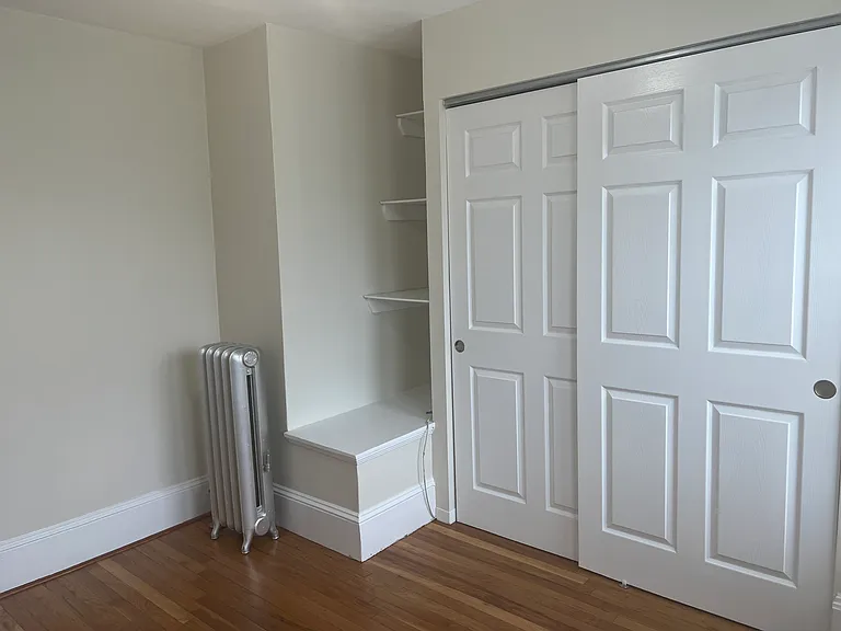 569 Main St #2R — Photo 19