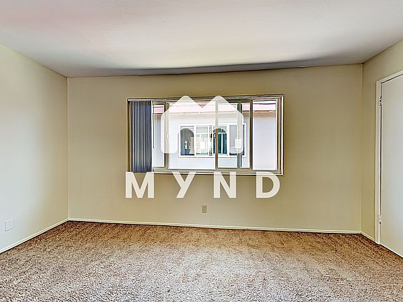 4th image of 237 N 8th St APT 3