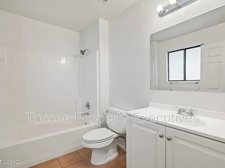 1107 W Sonora St #1 — Photo 24