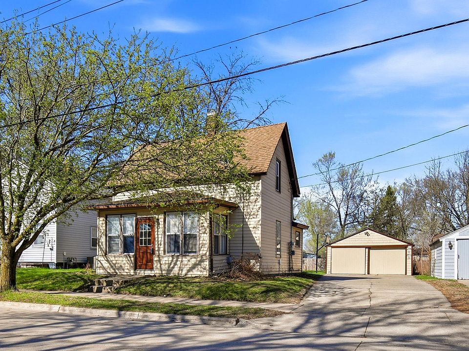 1st image of 914 N Elm Ave