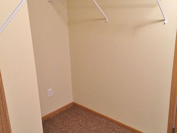 5th image of 605 33rd Ave W #311