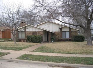 2517 Hollydale Dr, Garland, TX 75044