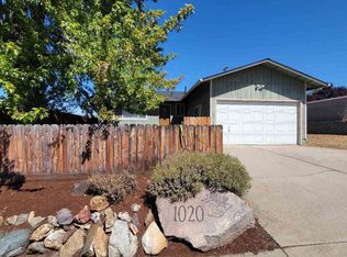 1020 Swallow Cir, Yreka, CA 96097