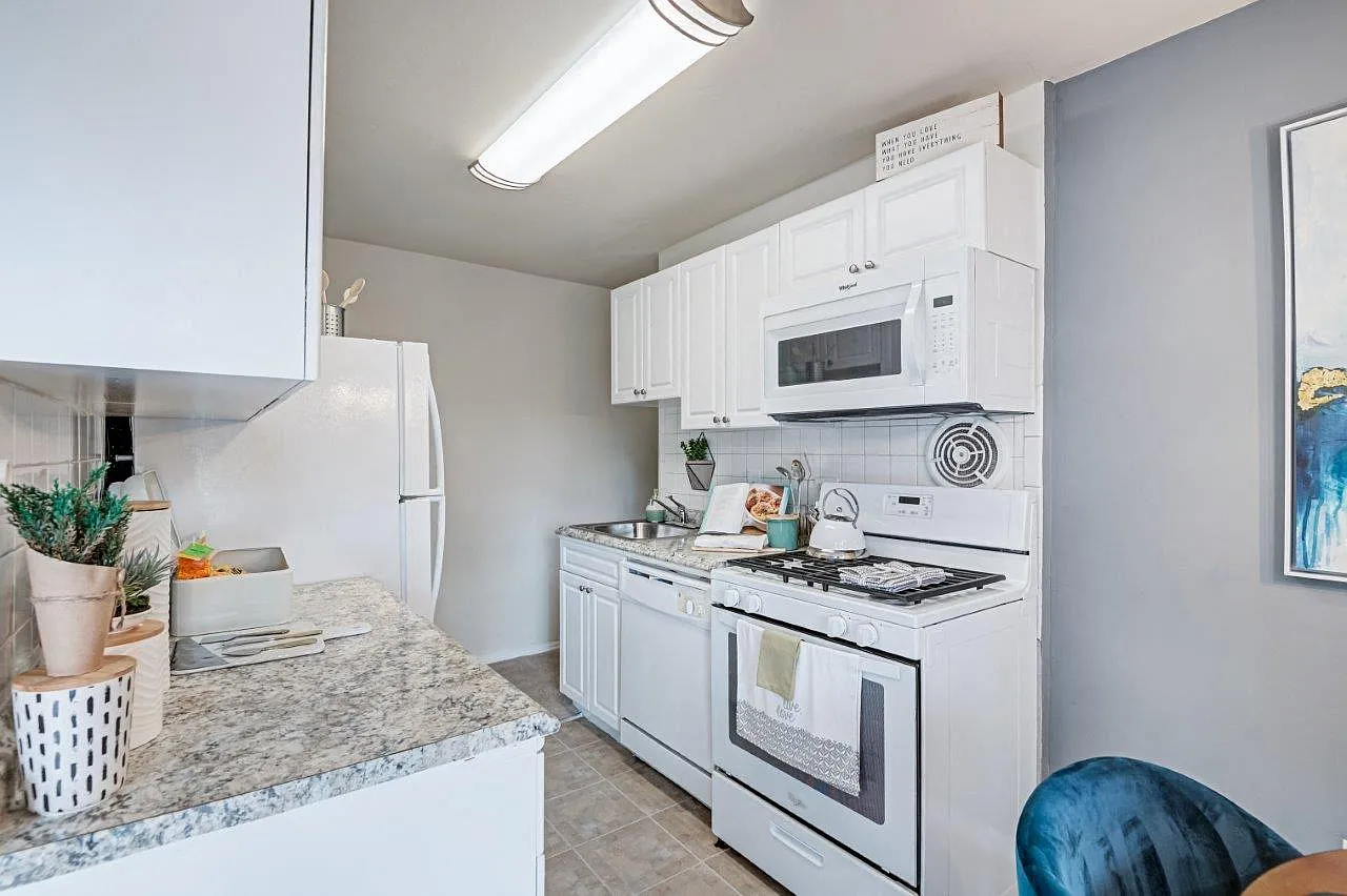 Brookdale at Mark Center Apartment Homes — Photo 4