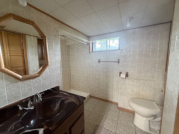 4th image of 100 W Francis St