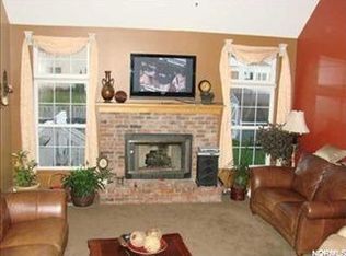 38350 Westminster Ln, Willoughby, OH 44094