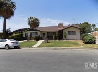 3820 Bryn Mawr Dr, Bakersfield, CA 93305
