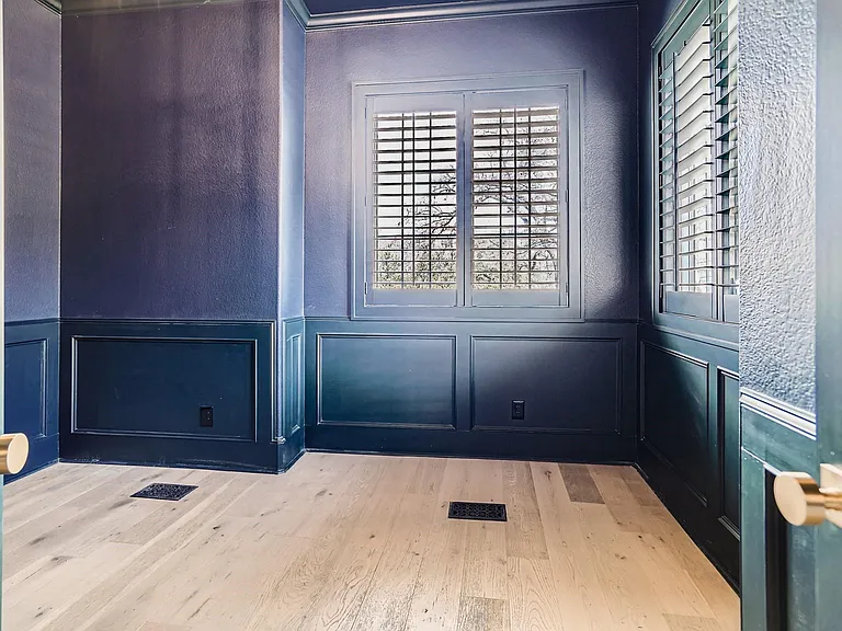 2625 McCullough St — Photo 12