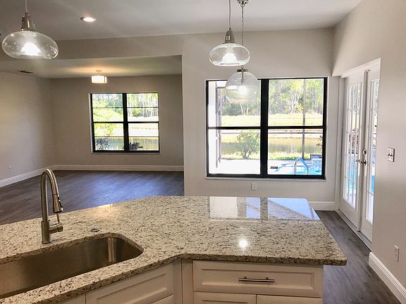 5th image of 18894 Cypress View Dr