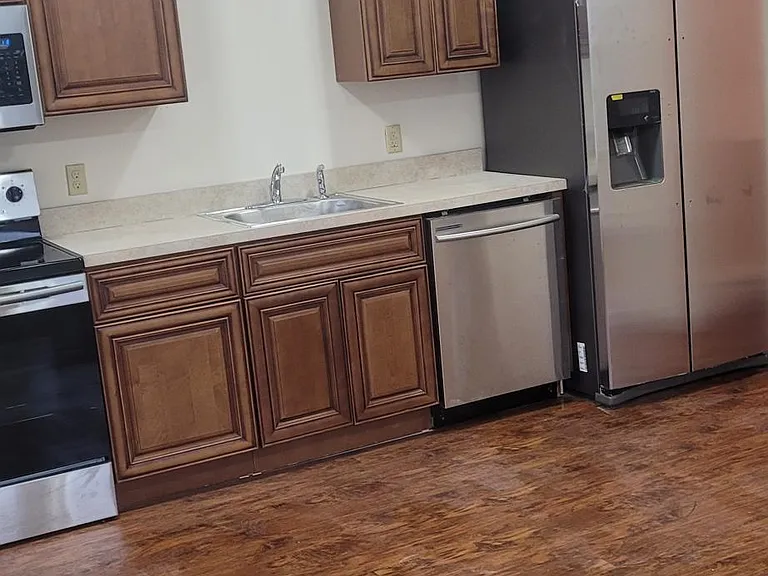 820 Huron Ave #101 — Photo 7