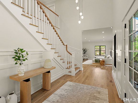 5th image of 31 Gray Farms Road