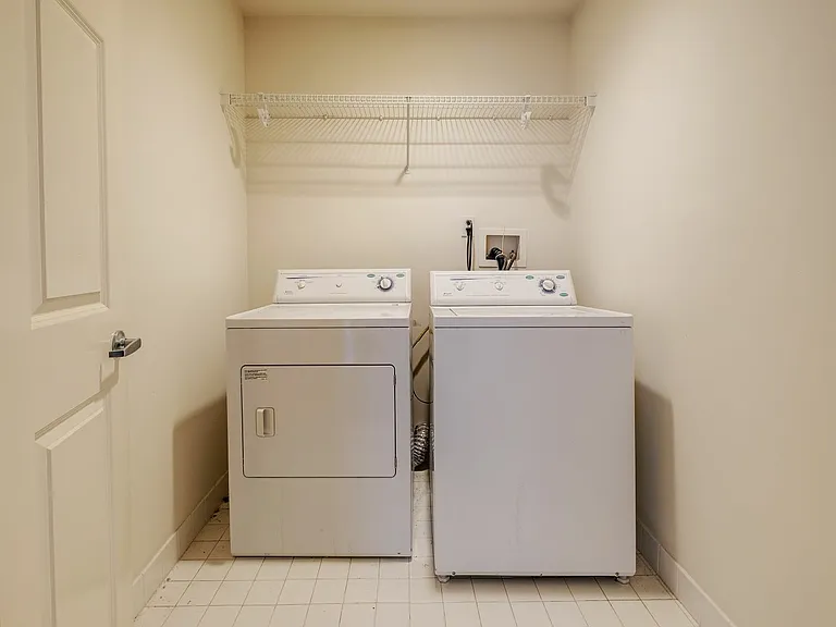 631 Pennsylvania Ave — Photo 30