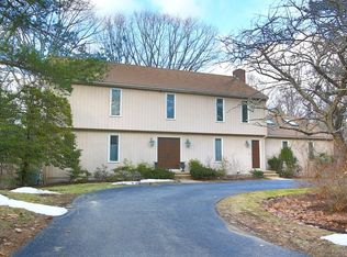 11 Smokey Hill Rd, Wayland, MA 01778