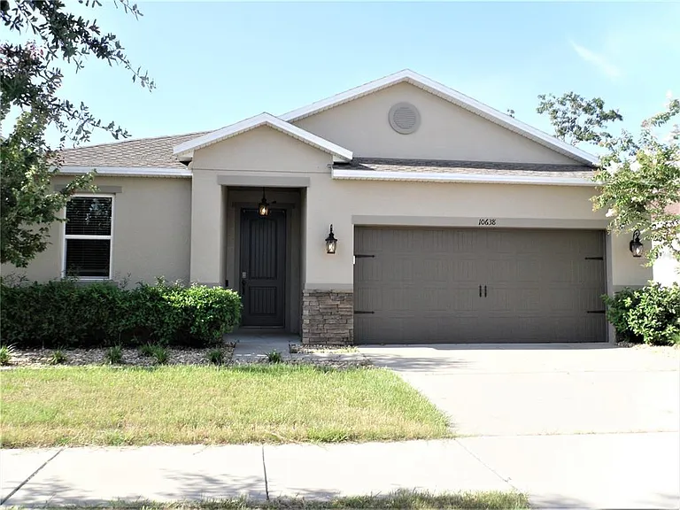 10638 Laguna Plains Dr — Photo 2