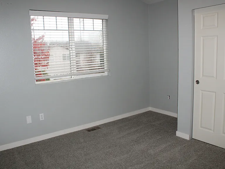 8007 66th St NE — Photo 5