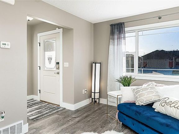 4th image of 5343 Sacagawea Dr