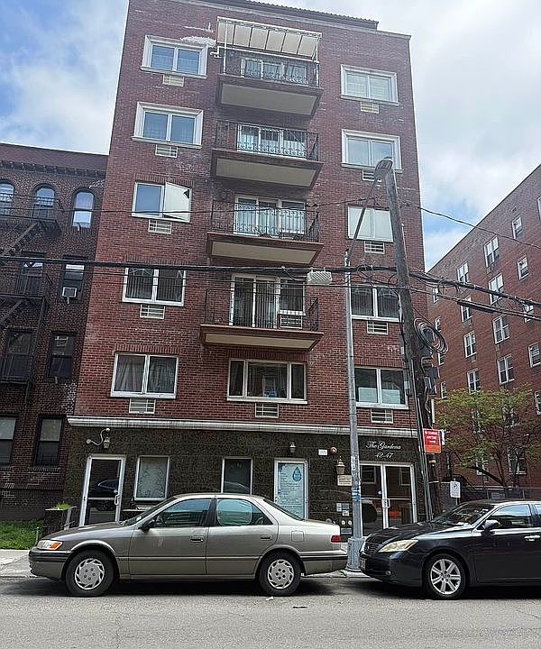 1st image of 42-47 Union St #2A