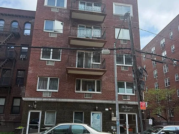 42-47 Union St #2A, Flushing, NY 11355