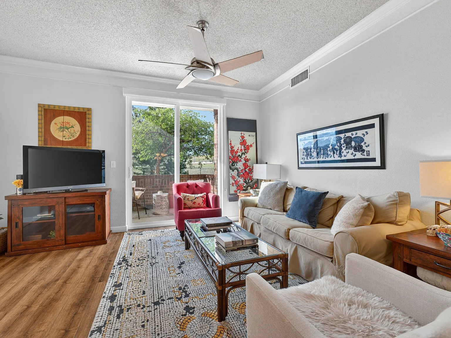 1 bed, 799 sqft, $2,100 — Photo 2