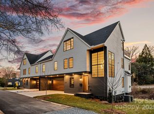 1607 Tippah Park Ct, Charlotte, NC 28205