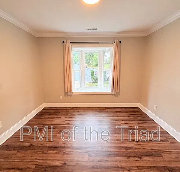 3900 Hunt Chase Ct — Photo 7