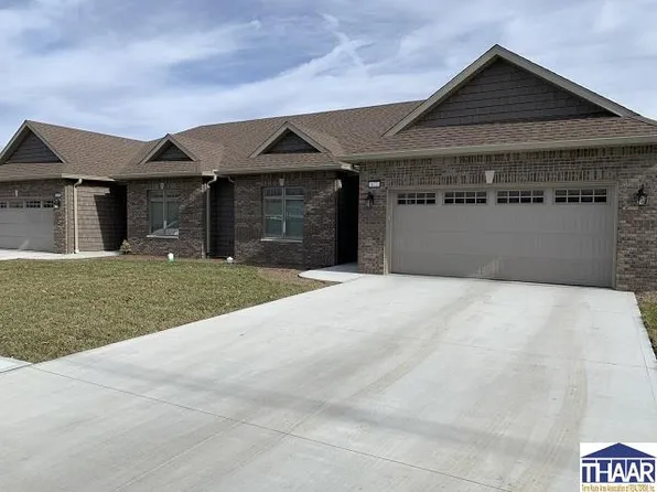 3872 S Anderson Dr, Terre Haute, IN 47803