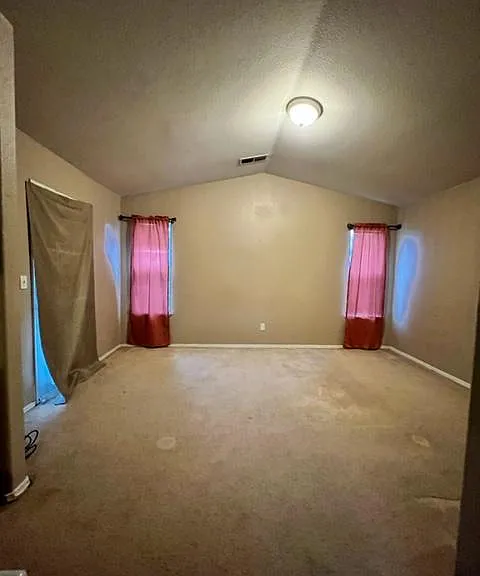 1467 Acorn Ct — Photo 10