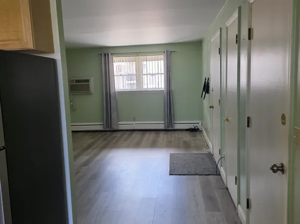 1803 Mineral Spring Ave #B14, North Providence, RI 02904