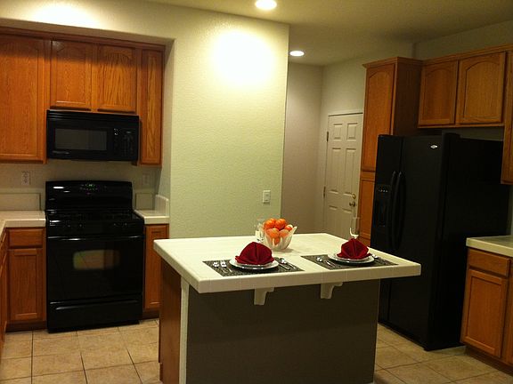 3rd image of 202 Luella Ln