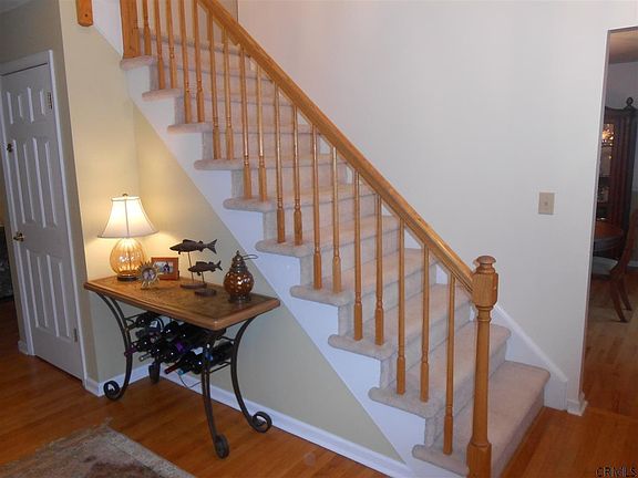 5th image of 47 Orchardview Dr